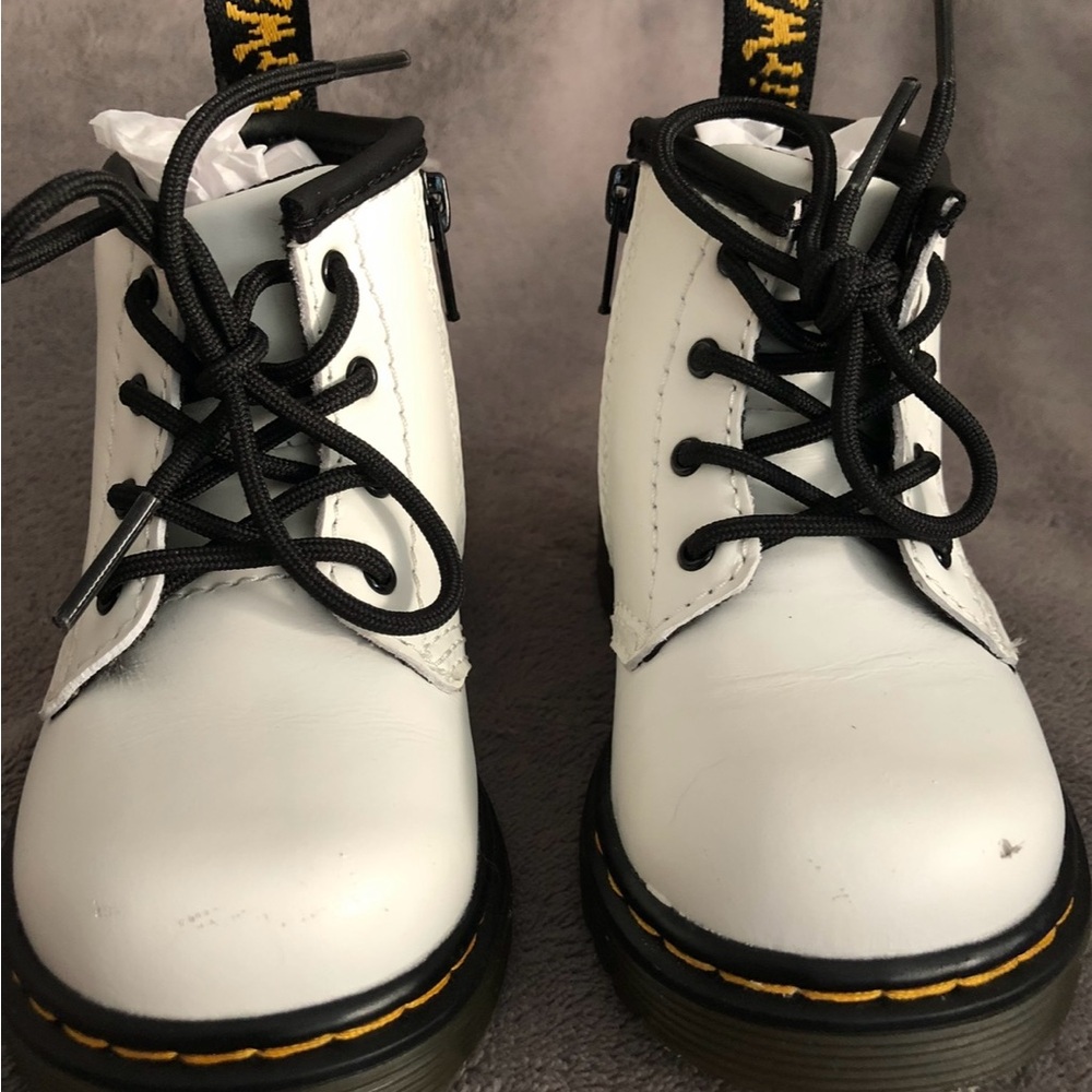 Dr. Marten kids 1460 white boots - like new